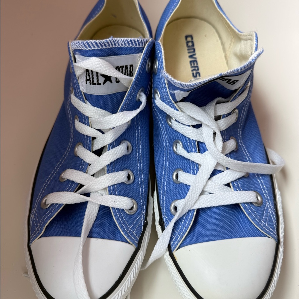 Converse Blue and White Sneakers Classic Low-Top Design